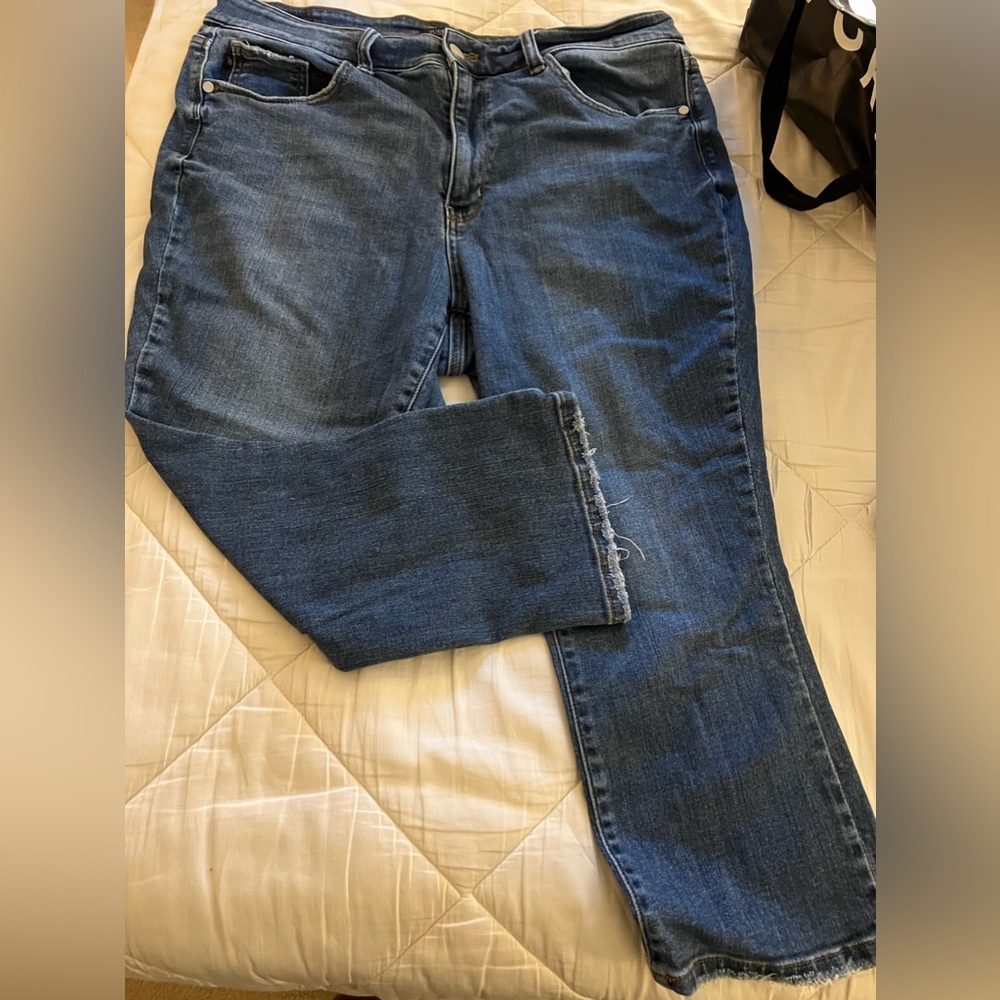 JUDY BLUE EUC Skinny Fit Capri sz 16 16w
